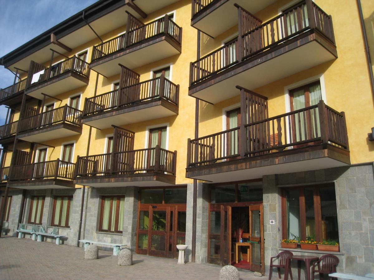 Casalpina Don Barra Pragelato Exterior foto